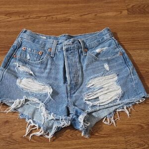 Levi 501 Distressed Denim Women Shorts, Size 25